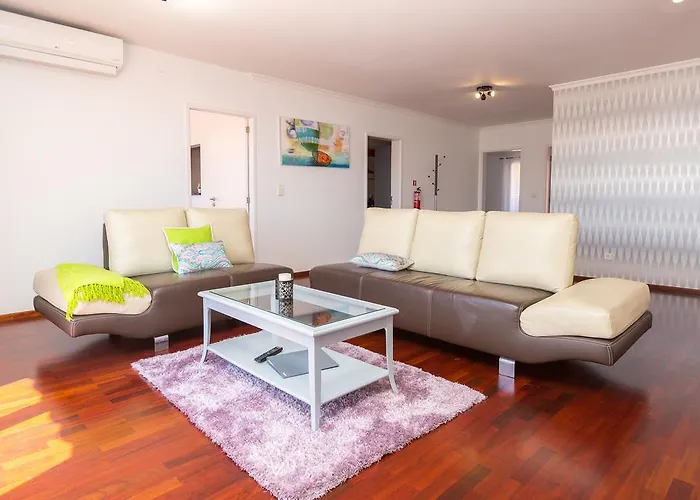 아파트 Casa Dos Avos By Rent2u, Lda 푼샬