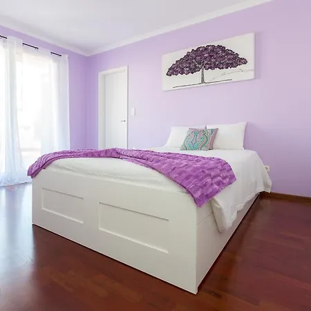 Casa Dos Avos By Rent2u, Lda